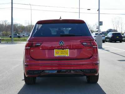2024 Volkswagen Tiguan, $35641. Photo 6