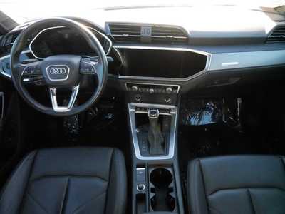 2022 Audi Q3, $30000. Photo 10