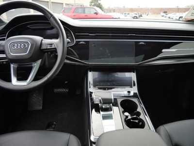 2022 Audi Q7, $45698. Photo 10