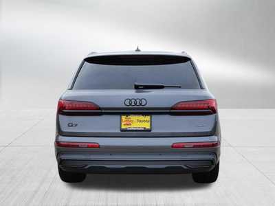 2022 Audi Q7, $45698. Photo 6