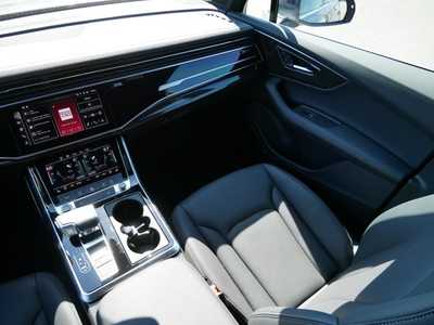 2025 Audi Q7, $63998. Photo 11