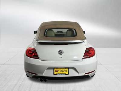 2014 Volkswagen Beetle, $17998. Photo 6