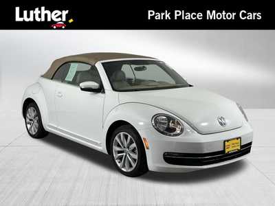 2014 Volkswagen Beetle, $17998. Photo 1