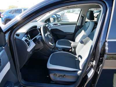 2025 Volkswagen Taos, $32121. Photo 5