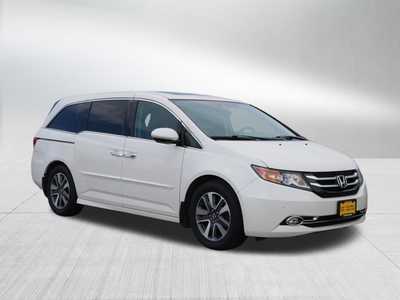 2017 Honda Odyssey, $17498. Photo 7