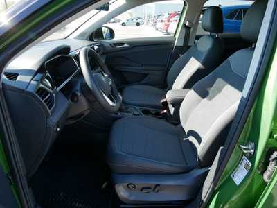 2025 Volkswagen Taos, $33126. Photo 5