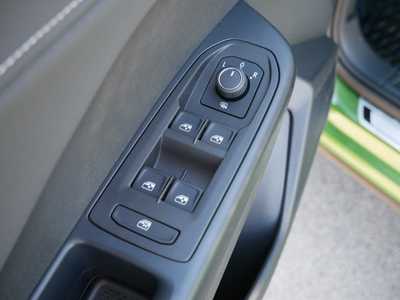 2025 Volkswagen Taos, $33126. Photo 6