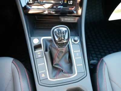 2025 Volkswagen Jetta, $32836. Photo 12
