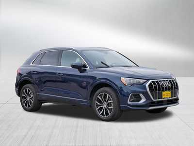 2020 Audi Q3, $20000. Photo 10