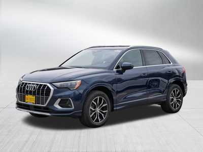 2020 Audi Q3, $20000. Photo 12