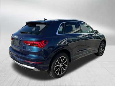 2020 Audi Q3, $20000. Photo 6