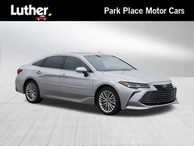 2020 Toyota Avalon, $32998. Photo 1