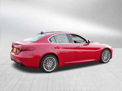 2018 Alfa Romeo Giulia, $18798. Photo 7