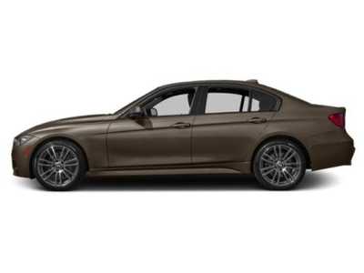 2015 BMW 3 Series, $15000. Photo 3