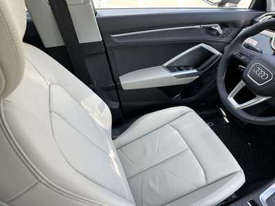2025 Audi Q3, $46330. Photo 9