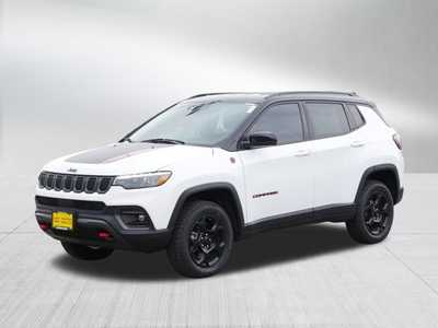 2023 Jeep Compass, $23798. Photo 3