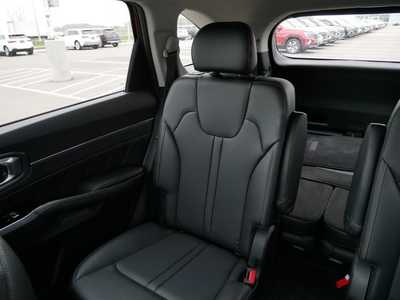2022 Kia Sorento, $32498. Photo 12