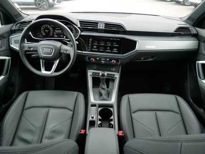 2022 Audi Q3, $32198. Photo 10