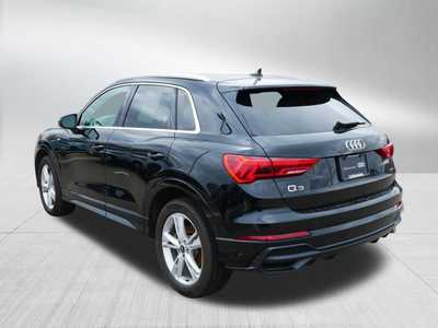 2022 Audi Q3, $32198. Photo 5