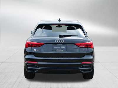 2022 Audi Q3, $32198. Photo 6