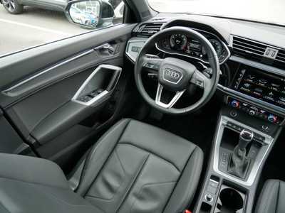 2022 Audi Q3, $32198. Photo 9