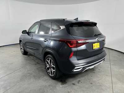 2021 Kia Seltos, $20000. Photo 5