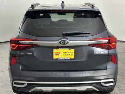 2021 Kia Seltos, $20000. Photo 6