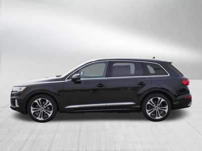2022 Audi Q7, $45998. Photo 4