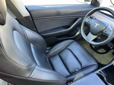 2018 Tesla Model 3, $21498. Photo 8