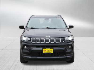 2022 Jeep Compass, $22498. Photo 2