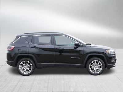 2022 Jeep Compass, $22498. Photo 8