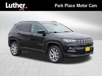 2022 Jeep Compass, $22498. Photo 1