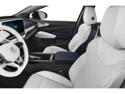 2025 Volkswagen ID.4, $49871. Photo 9