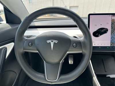 2019 Tesla Model 3, $21998. Photo 12