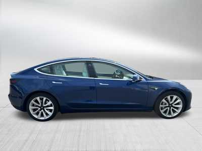 2019 Tesla Model 3, $21998. Photo 8