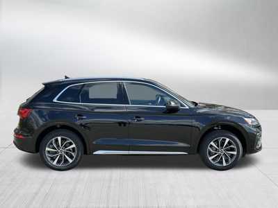 2021 Audi Q5, $30000. Photo 8