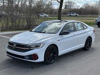 2023 Volkswagen Jetta, $27998. Photo 3