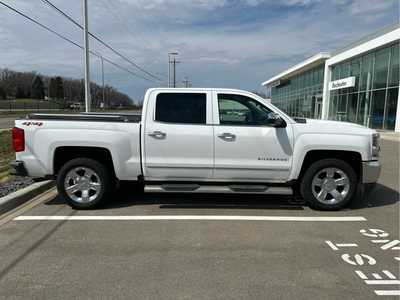 2018 Chevrolet 1500 Crew Cab, $27998. Photo 8