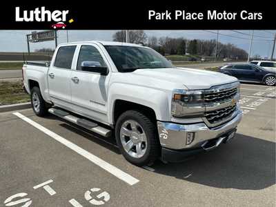 2018 Chevrolet 1500 Crew Cab, $27998. Photo 1