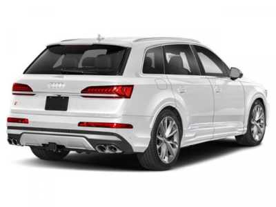 2021 Audi SQ7, $58998. Photo 2