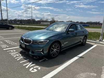 2019 BMW 3 Series, $27498. Photo 3