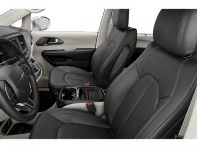 2020 Chrysler Pacifica, $23998. Photo 12
