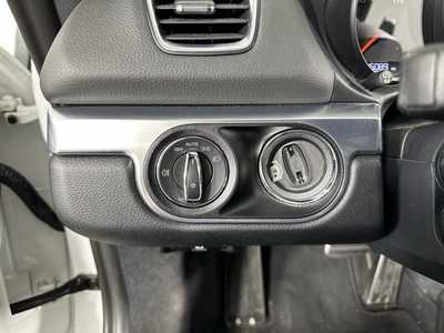 2016 Porsche Cayman, $45000. Photo 11