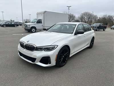 2020 BMW 3 Series, $38998. Photo 3