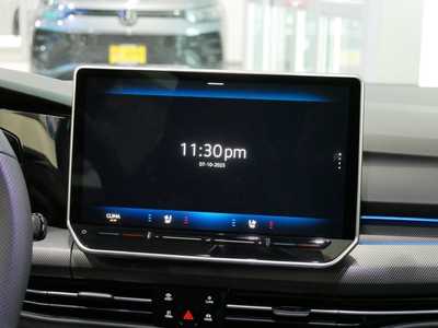 2025 Volkswagen Golf, $40415. Photo 8