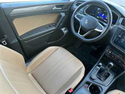 2022 Volkswagen Tiguan, $25000. Photo 10