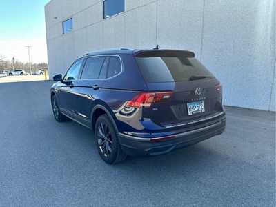 2022 Volkswagen Tiguan, $25000. Photo 5