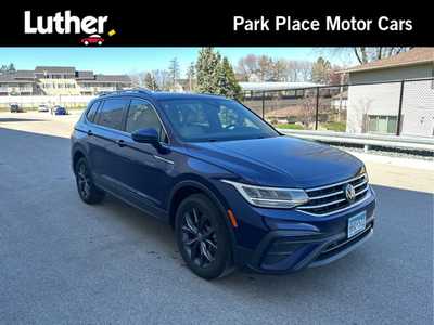 2022 Volkswagen Tiguan, $25000. Photo 1