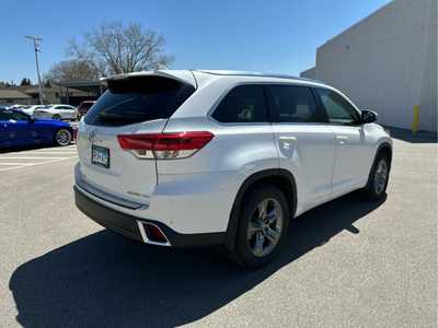 2017 Toyota Highlander, $23998. Photo 7