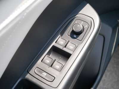 2025 Volkswagen Taos, $34646. Photo 6